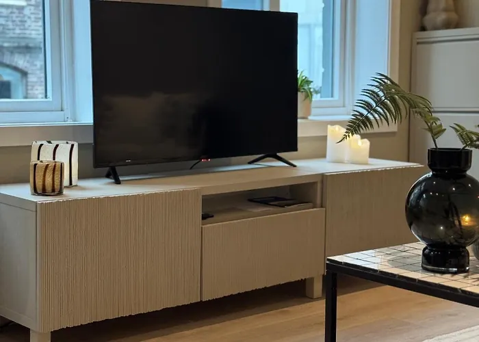 The Place To In Center - Close To Everything 베르겐